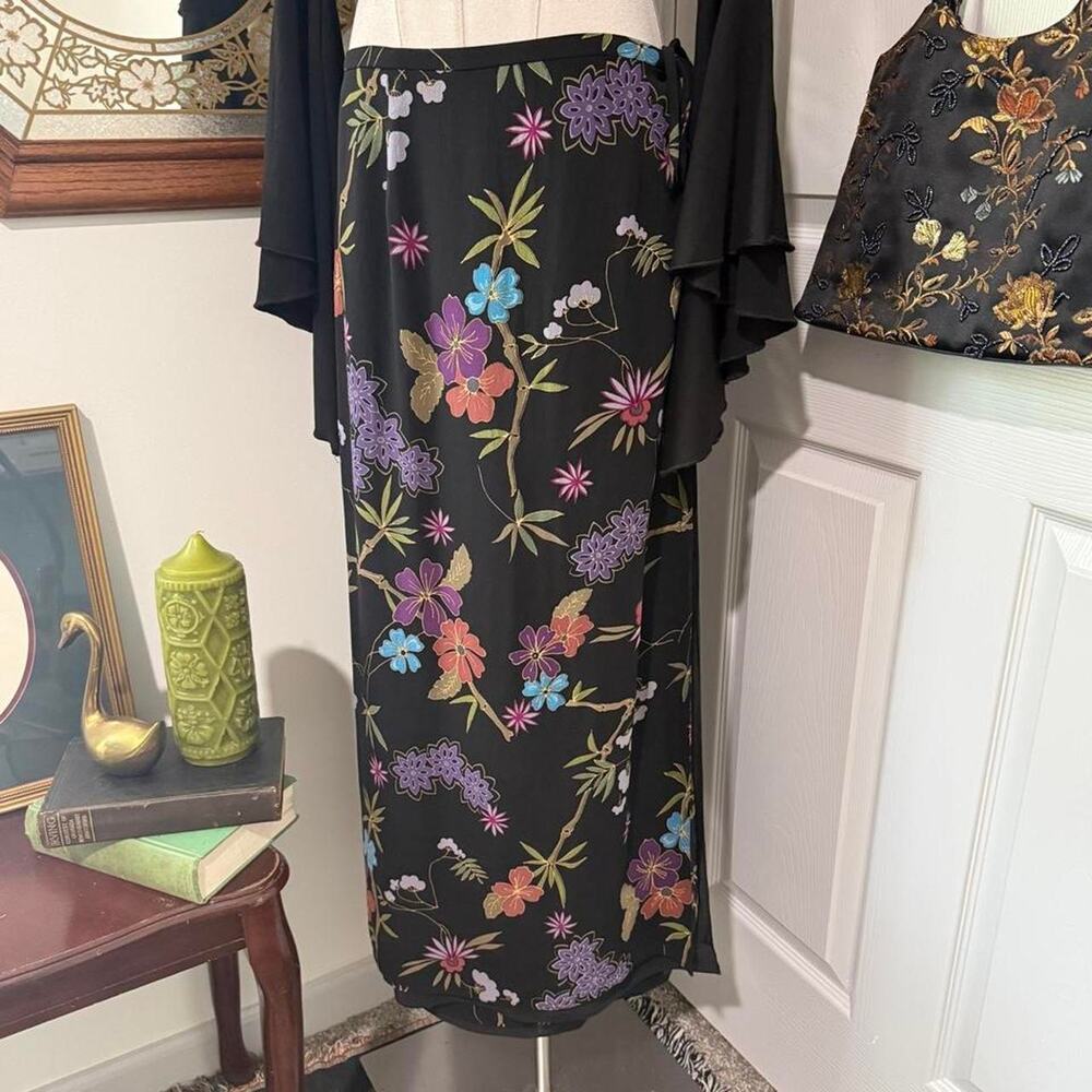 Anthracite 100% Silk Black & Multicolor Floral Pattern w Gold Accents Wrap Skirt